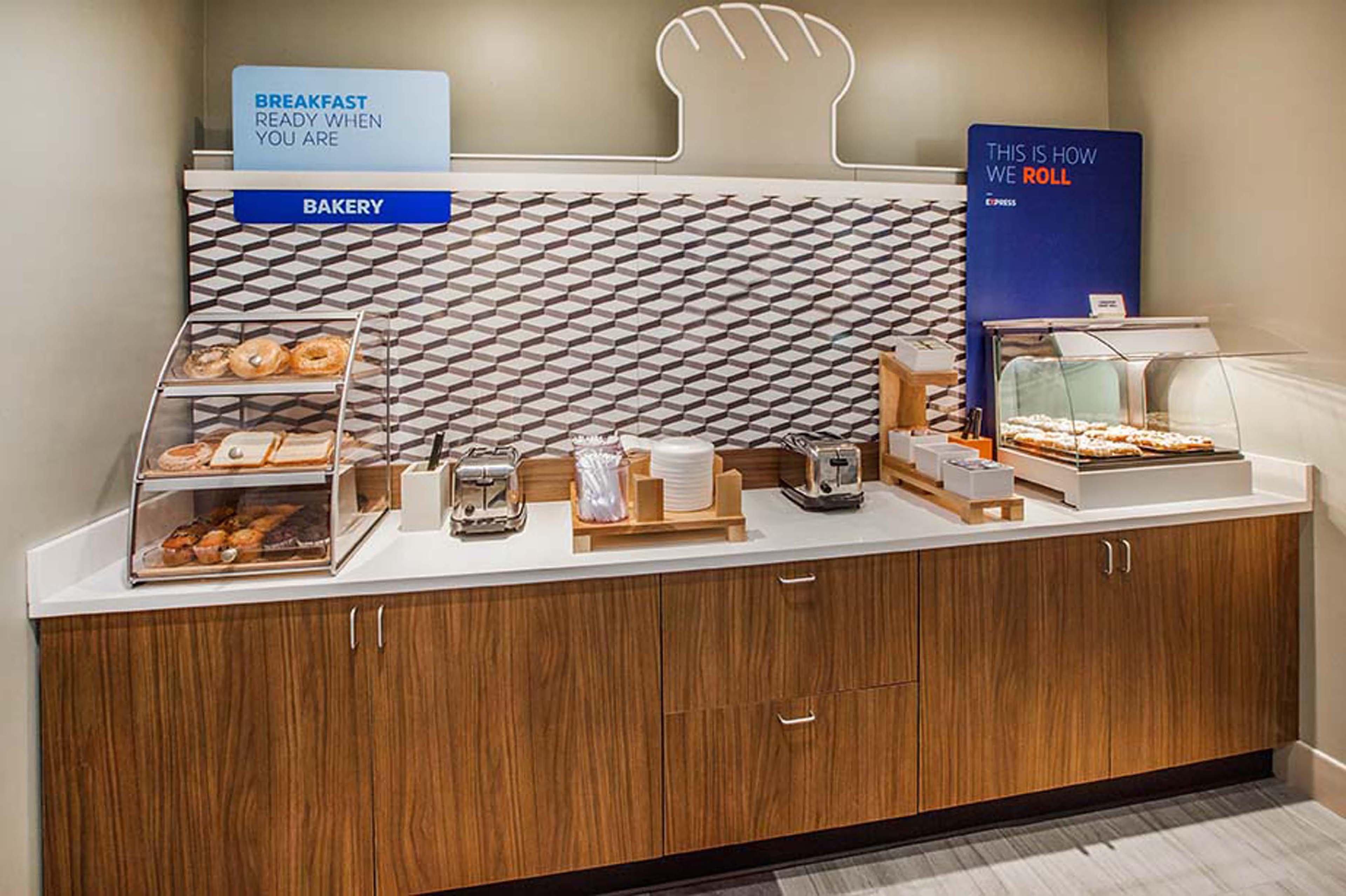 Holiday Inn Express Peachtree Corners-Norcross By Ihg Bagian luar foto